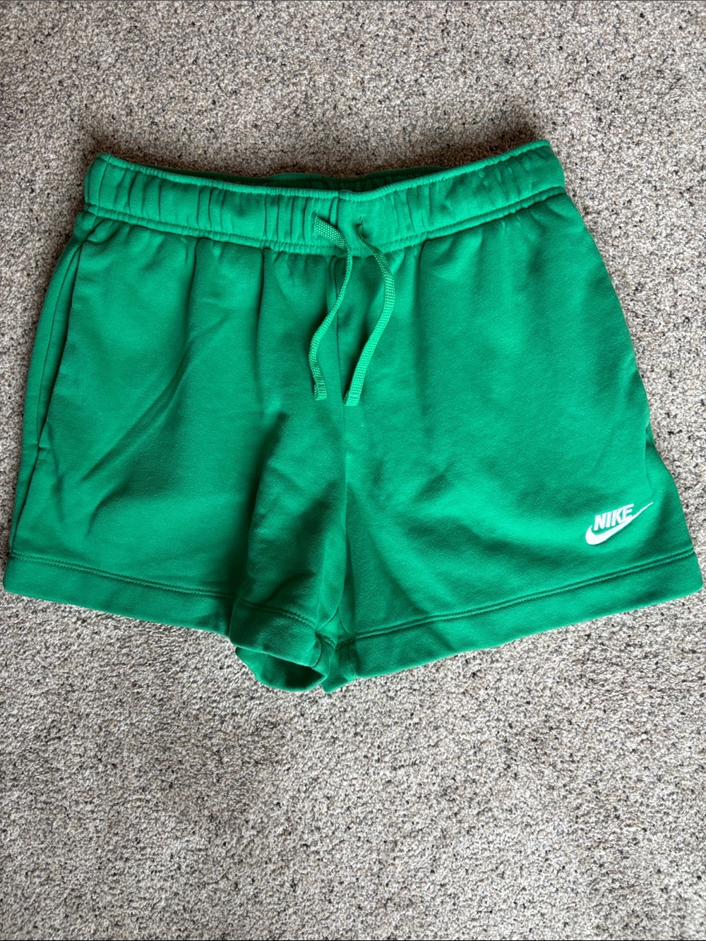 WOMENS NIKE CLUB FLEECE MID-RISE SHORTS GREEN SMALL - Picture 5 of 7
